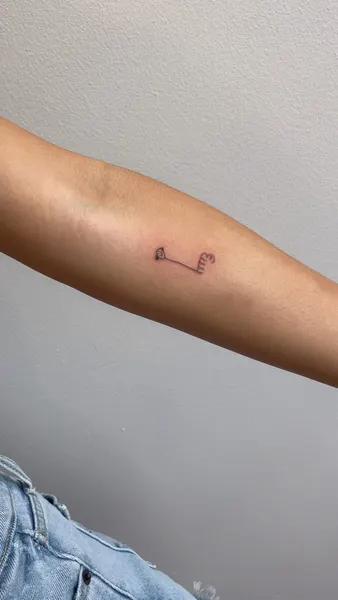 멘디, 컵, Lettering, 개미, 바늘, 발찌, 밴드, 게임, 사랑, 열쇠, 영원, 선, 옴, 점, 펜, 날짜, 단청, 오니, 우정, 좌표, 평화, 한글, 함사, 희망, 게이샤, 그래픽, 노리개, 다루마, 미니멀, 삭얀트, 삼족오, 실루엣, 암밴드, 양자리, 주얼리, 카타나, 테두리, 티베트, 물병자리, 사수자리, 오리엔탈, 이레즈미, 처녀자리, 천칭자리, 카네이션, 황소자리, 물고기자리, 쌍둥이자리, 커스텀 타투, 플래시 타투, 기념 타투, 보호 상징, 우정 타투, 작은 타투, 커플 타투, 커플/우정 타투, 단어, 담배, 여권, 운명, 정의, 체인, 치유, 커플, 텐구, 한야, 게자리, 비대칭, 이니셜, 프레임, 염소자리, 초소형 타투, 미니멀 레터링