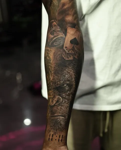 tattooist_bk
