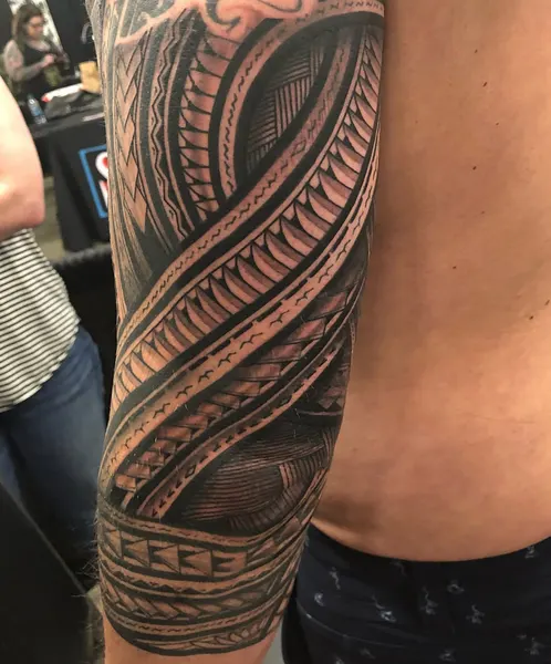 Ink and Dagger Tattoo