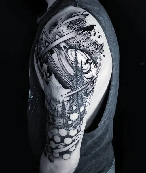 Ink and Dagger Tattoo