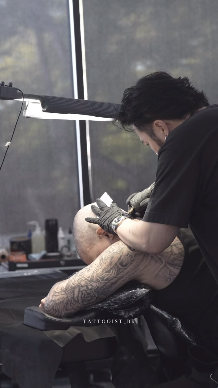 tattooist_bk