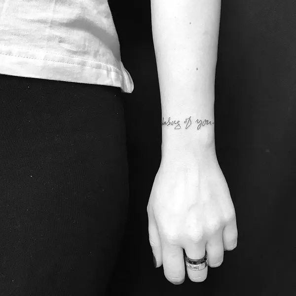 손, Flower, Lettering