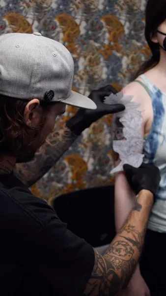 Full Circle Tattoo