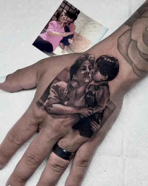tattooist_bk