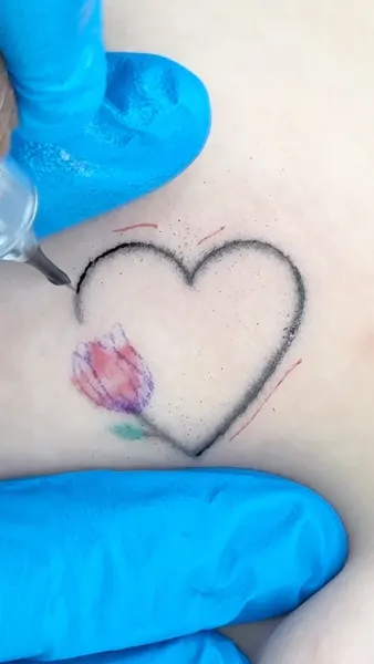 tattooist_arar