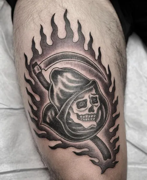 Full Circle Tattoo