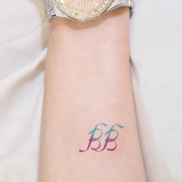 tattooist_arar