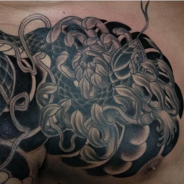 Full Circle Tattoo