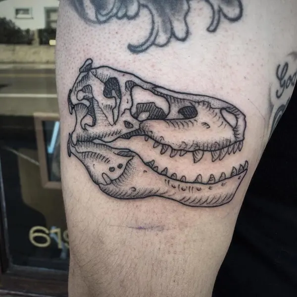 Full Circle Tattoo