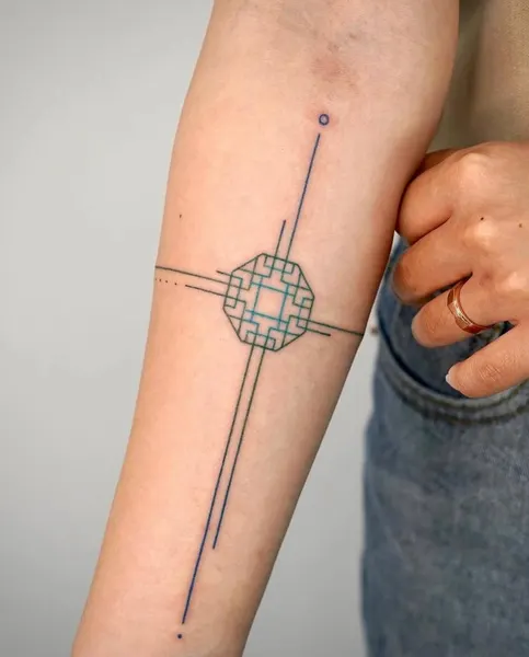 띠, 점, 바늘, Nature, Geometric, 원, 힘, 운명, 희생, 그래픽, 노리개, 다루마, 비대칭, 삭얀트, 테두리, 플래시 타투, SF, 밴드, 여권, 열쇠, 정의, 지네, 지혜, 펑크, 게자리, 미니멀, 삼족오, 티베트, 기념 타투