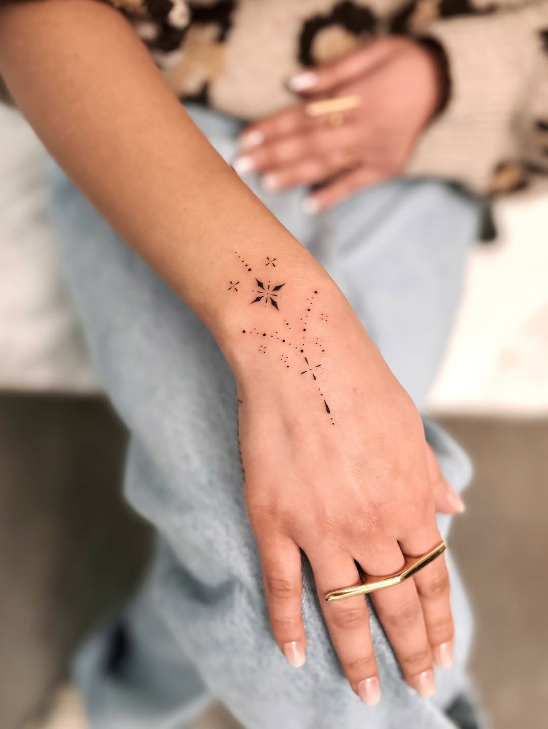 별들, 성좌, 별, 불가사리, 사수자리, 처녀자리, 황소자리, 물고기자리, 쌍둥이자리, 혜성, 별자리