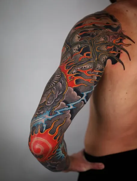 Full Circle Tattoo