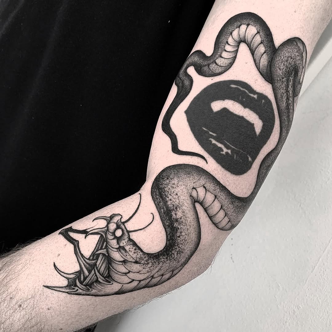 Dragon, 입술