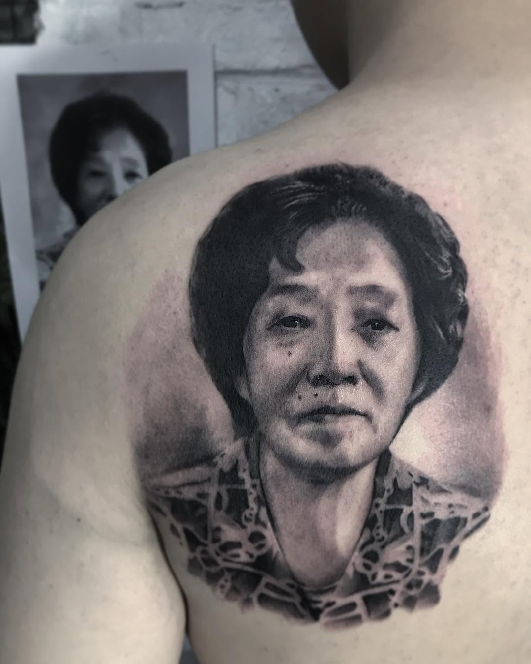 tattooist_bk