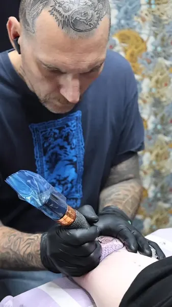 Full Circle Tattoo