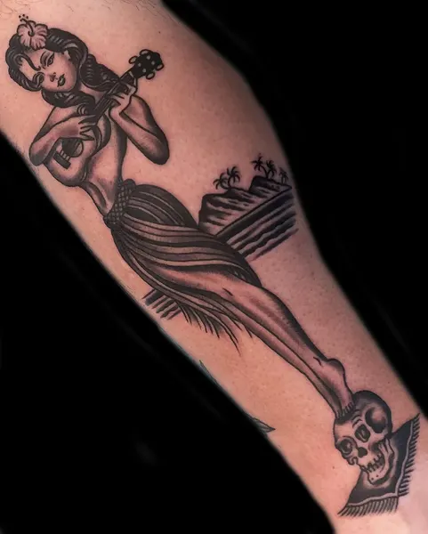 Full Circle Tattoo