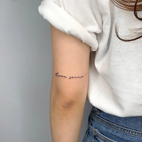 선, Lettering, 사랑, 서명, 서예, 영원, 옴, 단청, 용기, 정의, 희망, 동백꽃, 암밴드, 양면성, 물병자리, 처녀자리, 천칭자리, 쌍둥이자리, 타자기 폰트, 미니멀 레터링, 기념 타투, 작은 타투, 평화, 미니멀, 손글씨, 회복력