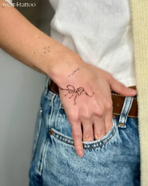 Flower, Lettering, 영원, 우정, 평화, 한글, 우정 타투, 작은 타투, 멘디, 사랑, 함사, 동백꽃, 암밴드, 양면성, 처녀자리, 천칭자리, 기념 타투, Mini