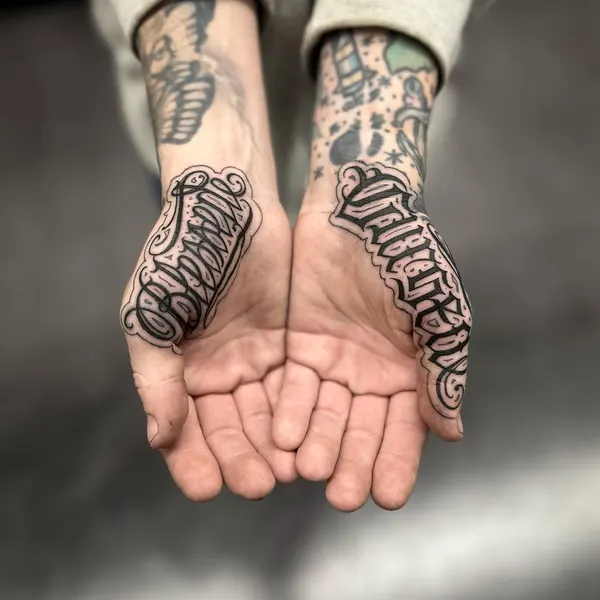 손, Lettering, 기도하는 손