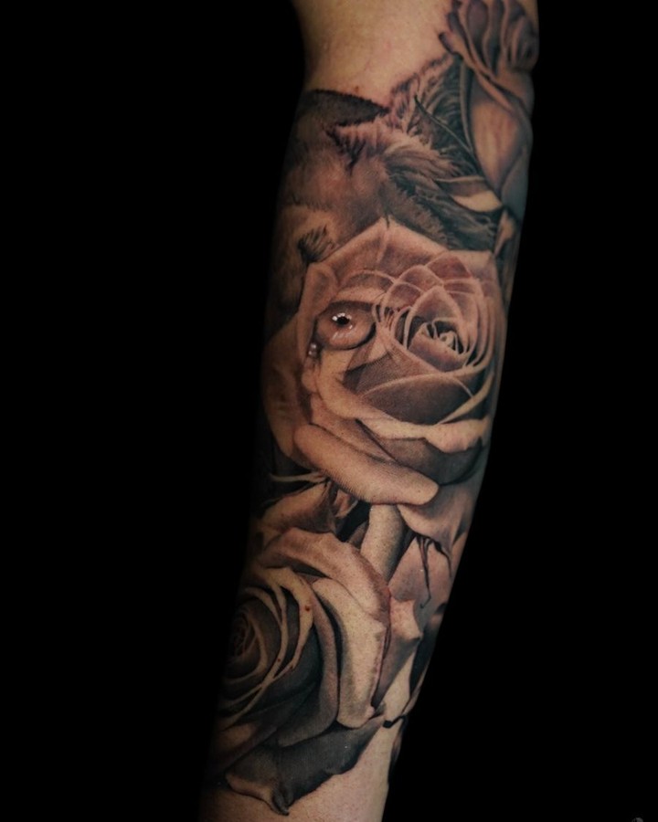 Ink and Dagger Tattoo