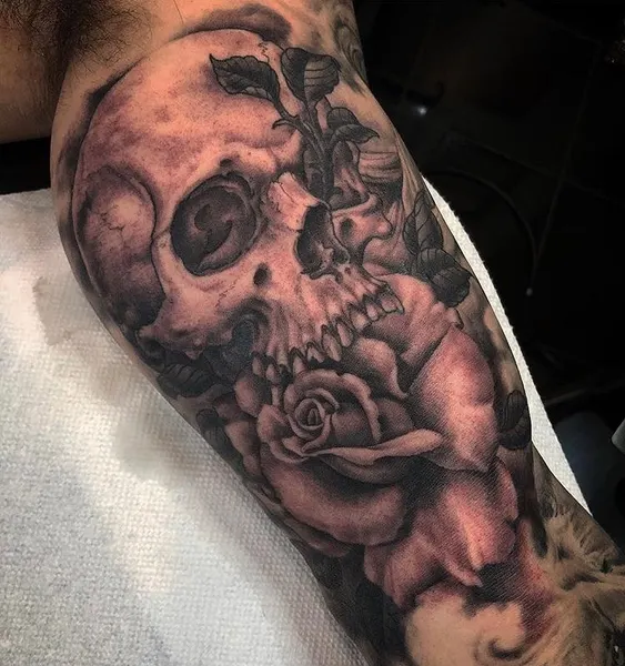Full Circle Tattoo