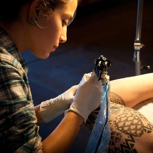 Full Circle Tattoo