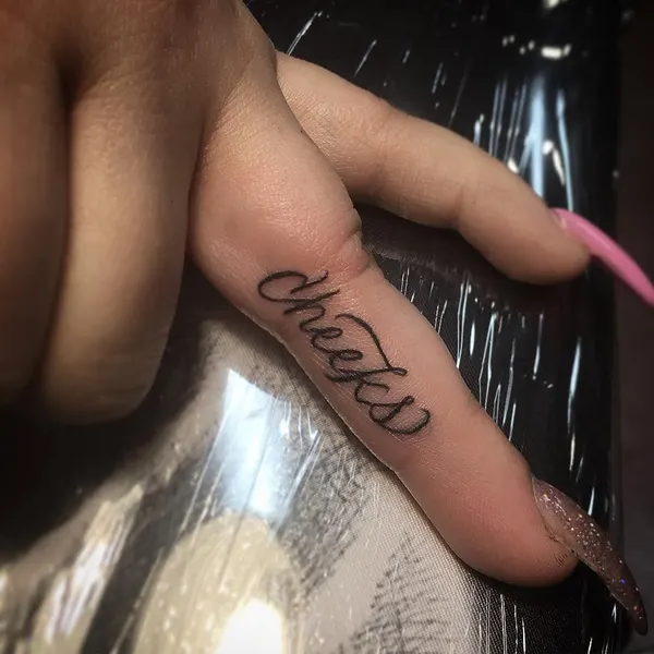 Lettering, 충성