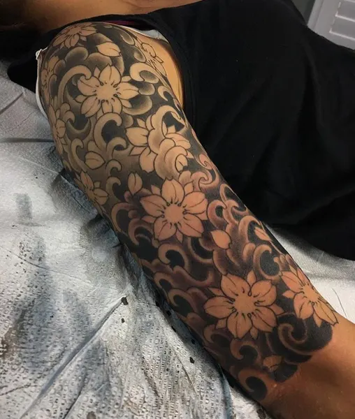 Full Circle Tattoo