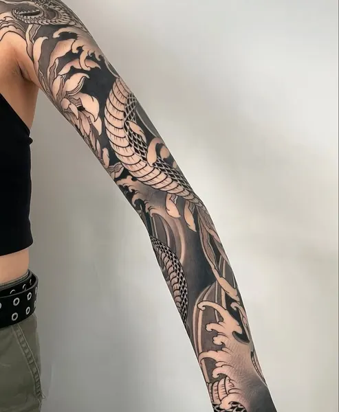 Full Circle Tattoo