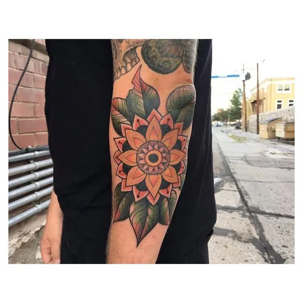 Full Circle Tattoo