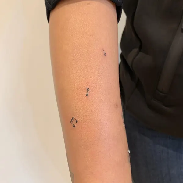 옴, Lettering, 숫자, 좌표, 양자리, 이니셜, 물병자리, 사수자리, 생년월일, 염소자리, 처녀자리, 천칭자리, 황소자리, 물고기자리, 쌍둥이자리, 로마 숫자, 날짜, 열쇠, 양면성, 주사위, 회복력, 출생년도
