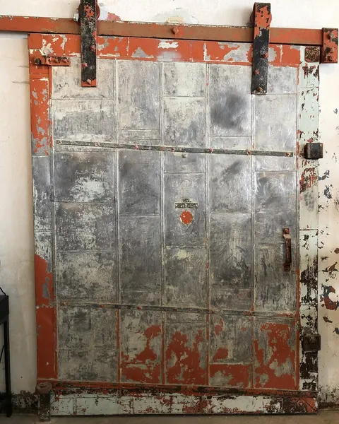 feralcatbox