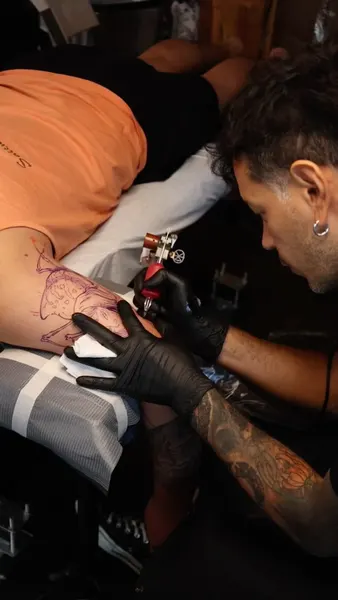 Full Circle Tattoo