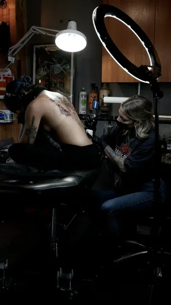 Full Circle Tattoo