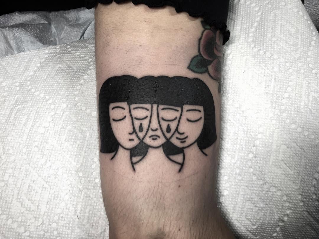 얼굴, 가족 타투, 부채