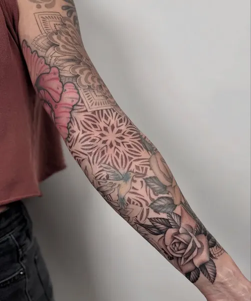 Full Circle Tattoo