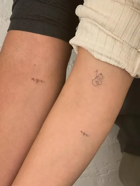 선, 무한, 사랑, Lettering, 숫자, 열쇠, 영원, 옴, 날짜, 우정, 장식, 좌표, 추억, 커플, 한글, 향수, 희망, 노리개, 별자리, 비대칭, 암밴드, 양면성, 이니셜, 주얼리, 생년월일, 오리엔탈, 처녀자리, 천칭자리, 출생년도, 황소자리, 물고기자리, 쌍둥이자리, 초소형 타투, 로마 숫자, 보호 상징, 우정 타투, 작은 타투, 커플 타투, 커플/우정 타투, 단청, 체인, 카드, 해태, 게자리, 동백꽃, 삭얀트, 삼족오, 자물쇠, 기념 타투, Mini