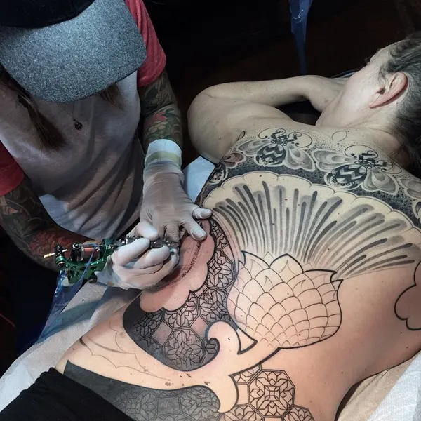 Full Circle Tattoo