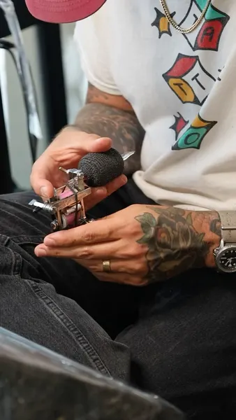 Full Circle Tattoo