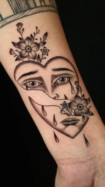Full Circle Tattoo