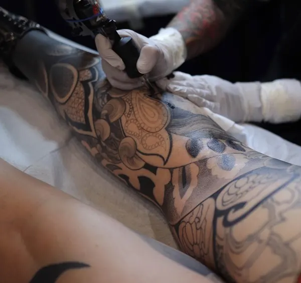 Full Circle Tattoo