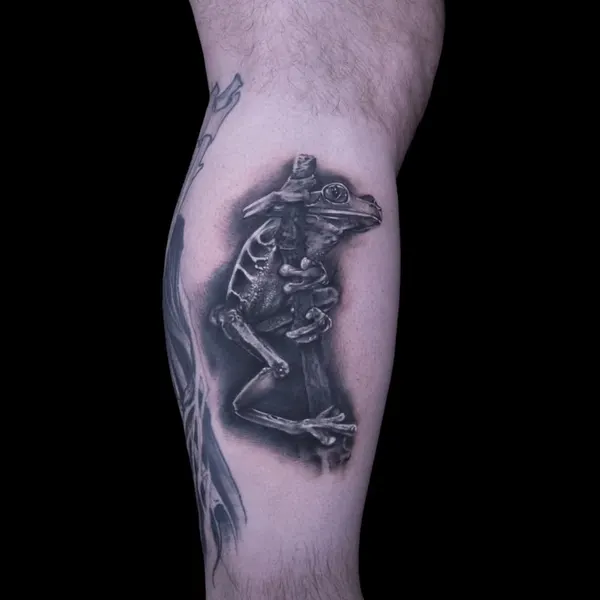 Ink and Dagger Tattoo