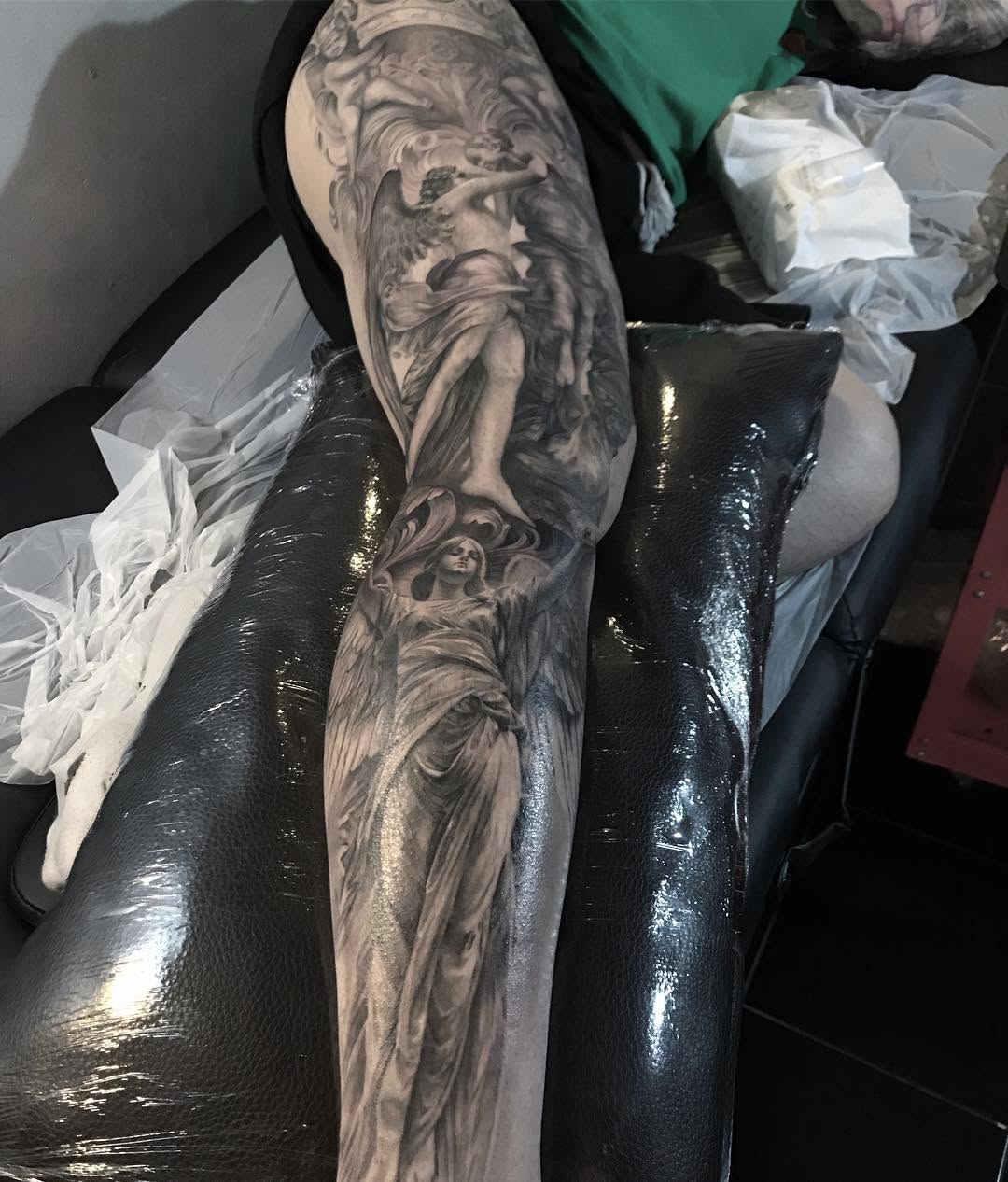 tattooist_bk