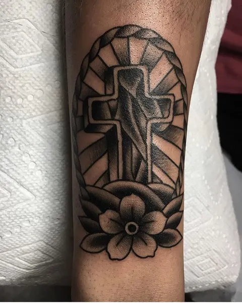 Full Circle Tattoo